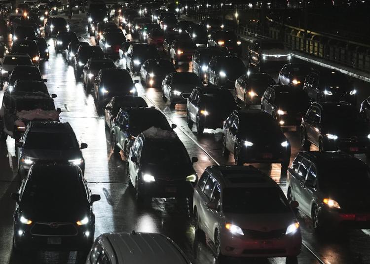 US Division of Transportation doubles down on fuel, cuts gas effectivity requirements US Division of Transportation doubles down on fuel, cuts gas effectivity requirements