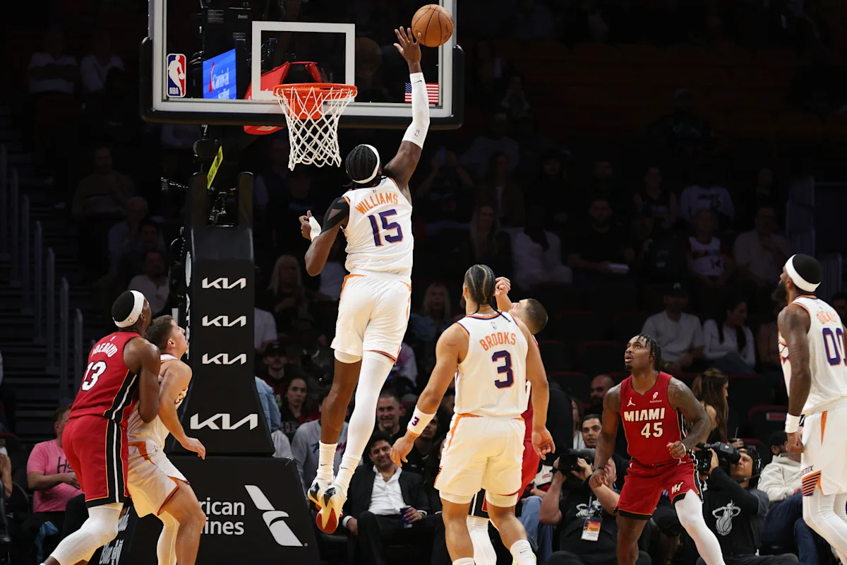 Twitter Gold: Mark Williams Exhibits The Manner Twitter Gold: Mark Williams Exhibits The Manner