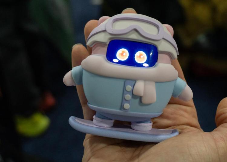 Sweekar turns the Tamagotchi right into a bodily AI pocket pet that will not die on you Sweekar turns the Tamagotchi right into a bodily AI pocket pet that will not die on you