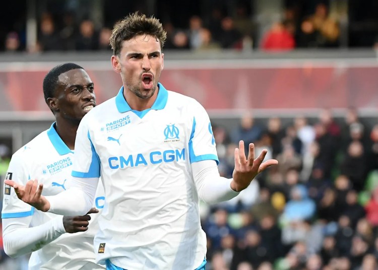 Report: Ligue 1 facet planning talks to signal Brighton midfielder Report: Ligue 1 facet planning talks to signal Brighton midfielder