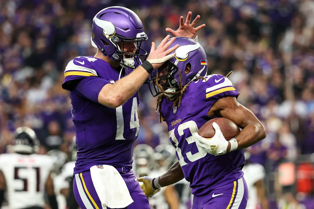 Aaron Jones affords his ideas on the Vikings dropping Sam Darnold Aaron Jones affords his ideas on the Vikings dropping Sam Darnold