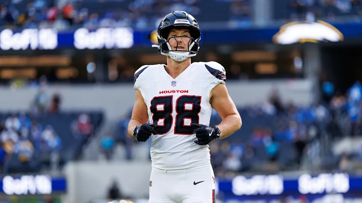 Seahawks signal TE Harrison Bryant Seahawks signal TE Harrison Bryant