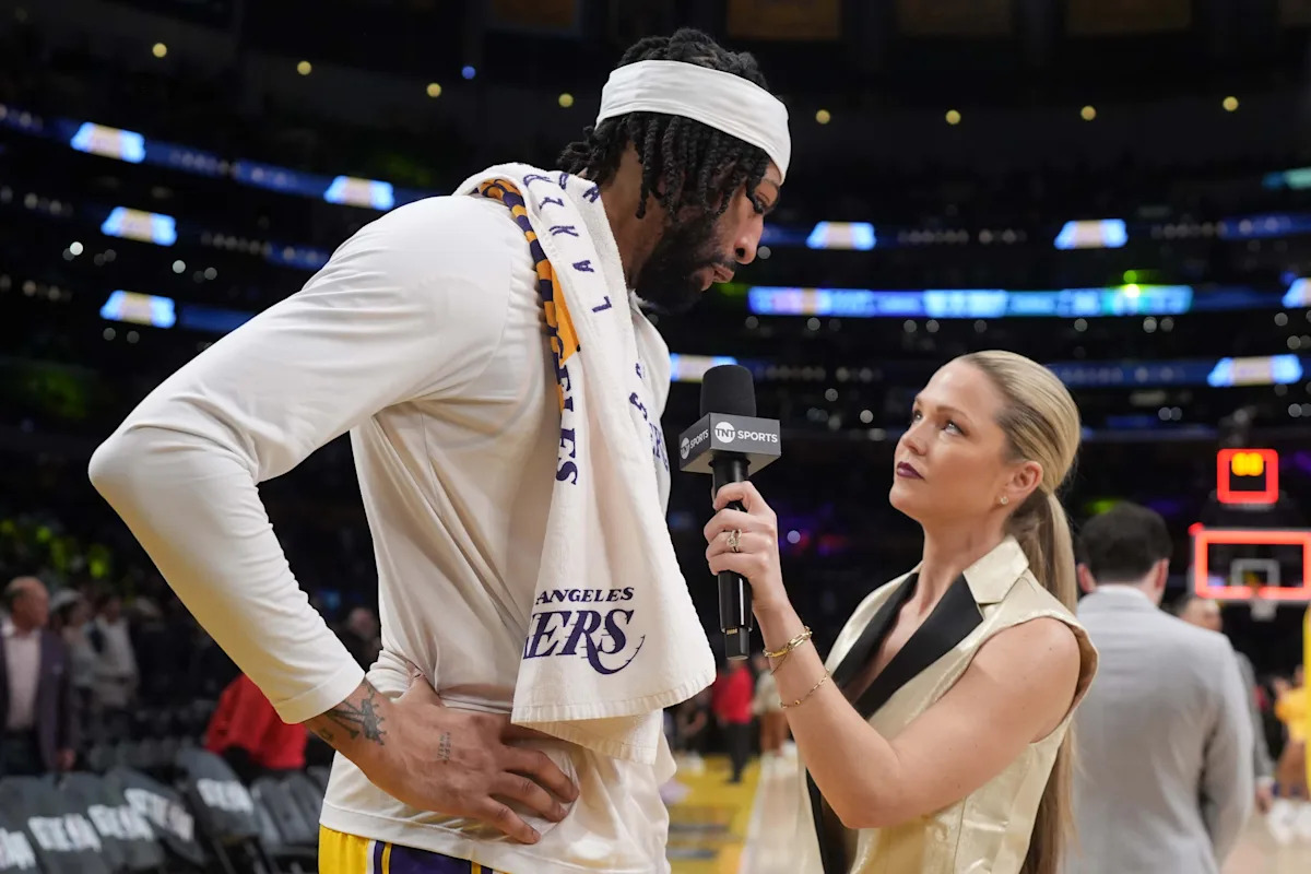 Purdue vs. Arizona announcers: Who’s calling Elite Eight sport on TBS? Purdue vs. Arizona announcers: Who’s calling Elite Eight sport on TBS?