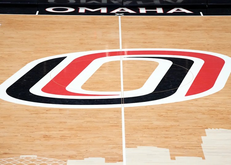 Viral video exhibits Nebraska-Omaha basketball participant stepping in after sinkhole swallows two vehicles Viral video exhibits Nebraska-Omaha basketball participant stepping in after sinkhole swallows two vehicles