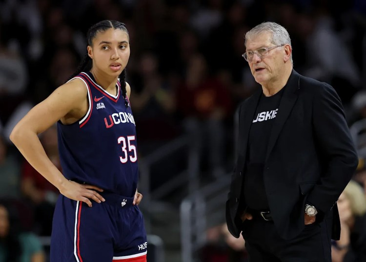 March Insanity 2026: 4 groups with one of the best probability to problem UConn for the ladies’s NCAA championship March Insanity 2026: 4 groups with one of the best probability to problem UConn for the ladies’s NCAA championship