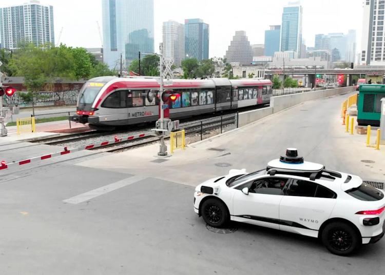 NTSB will examine why Waymo’s robotaxis are illegally passing faculty buses NTSB will examine why Waymo’s robotaxis are illegally passing faculty buses