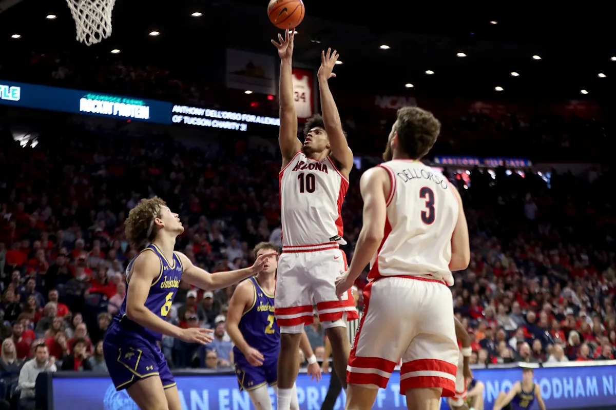 No. 1 Arizona crushes South Dakota State to finish excellent nonconference slate No. 1 Arizona crushes South Dakota State to finish excellent nonconference slate