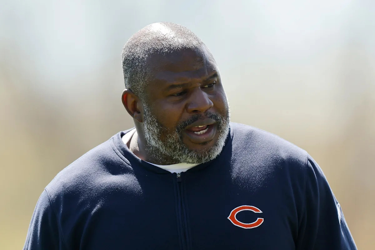 Bears RBs coach Eric Bieniemy anticipated to return to Chiefs as OC Bears RBs coach Eric Bieniemy anticipated to return to Chiefs as OC