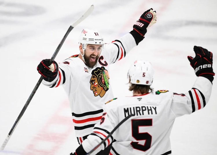Moore and Murphy assist the Blackhawks beat the Blues 7-3 for his or her 4th straight win Moore and Murphy assist the Blackhawks beat the Blues 7-3 for his or her 4th straight win