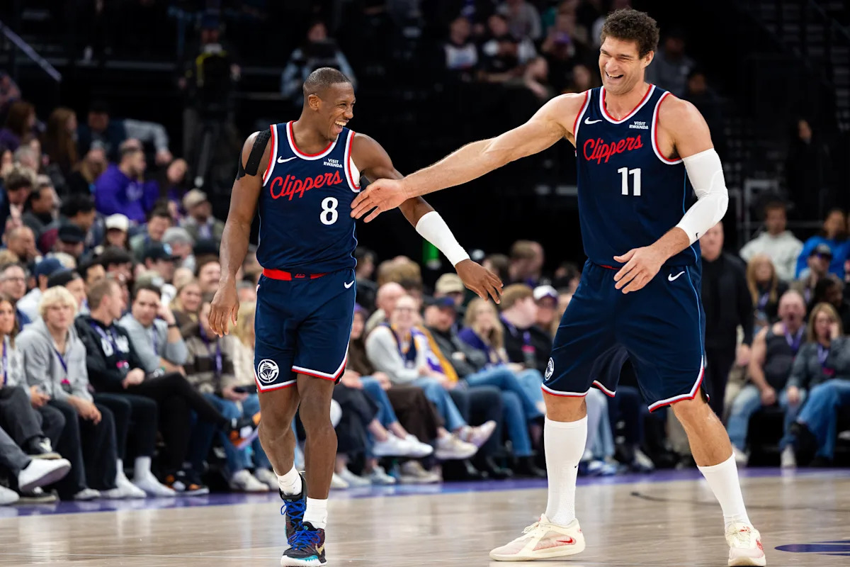 Clippers keep scorching, beat the Jazz 111-99 behind Leonard’s twenty fifth straight recreation with greater than 20 factors Clippers keep scorching, beat the Jazz 111-99 behind Leonard’s twenty fifth straight recreation with greater than 20 factors
