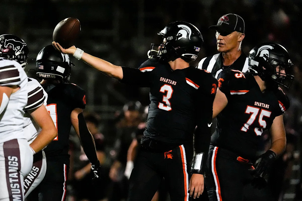 Solon’s Eli Kampman, son of former Hawkeye, commits to Iowa soccer Solon’s Eli Kampman, son of former Hawkeye, commits to Iowa soccer