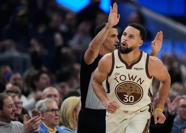 Stephen Curry has 27 factors and season-best 10 assists as Warriors beat Kings 137-103 Stephen Curry has 27 factors and season-best 10 assists as Warriors beat Kings 137-103