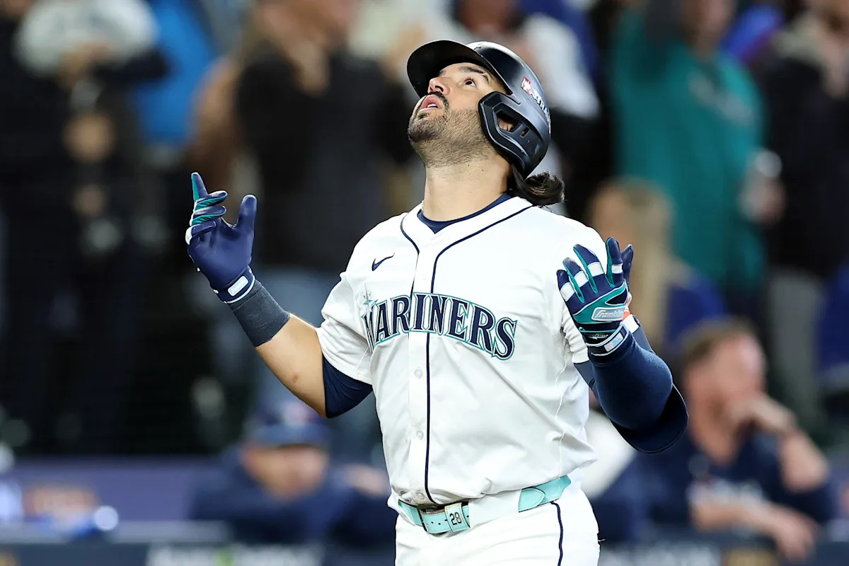 Ought to the Purple Sox have pursued Eugenio Suarez? Ought to the Purple Sox have pursued Eugenio Suarez?