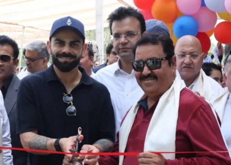 Virat Kohli’s particular gesture for childhood coach Rajkumar Sharma wins hearts Virat Kohli’s particular gesture for childhood coach Rajkumar Sharma wins hearts