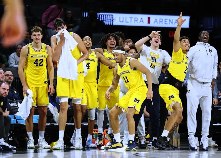 No. 7 Michigan routs No. 21 Auburn 102-72 in Gamers Period Championship No. 7 Michigan routs No. 21 Auburn 102-72 in Gamers Period Championship