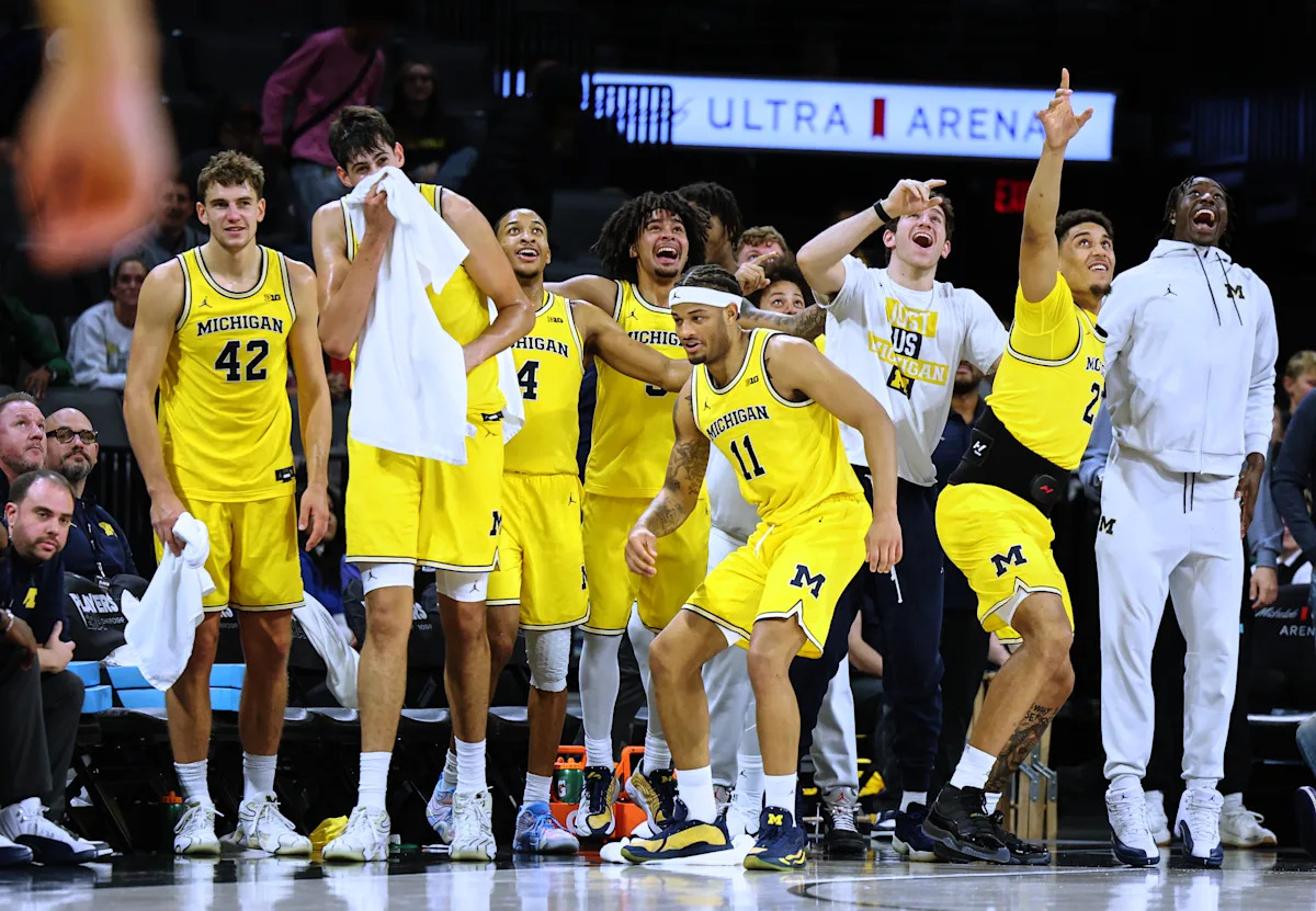 No. 7 Michigan routs No. 21 Auburn 102-72 in Gamers Period Championship No. 7 Michigan routs No. 21 Auburn 102-72 in Gamers Period Championship