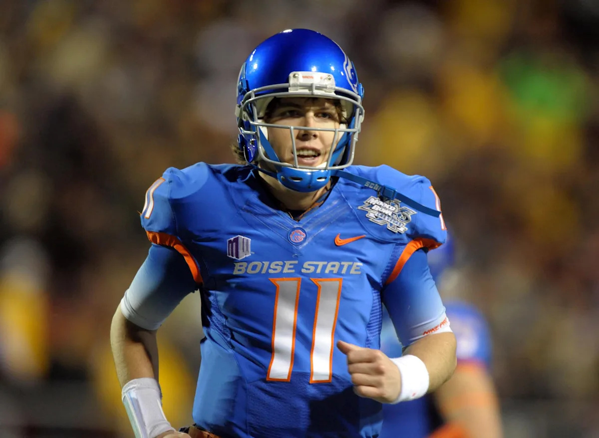 Boise State’s inventive tribute to legends Kellen Moore, Ashton Jeanty Boise State’s inventive tribute to legends Kellen Moore, Ashton Jeanty