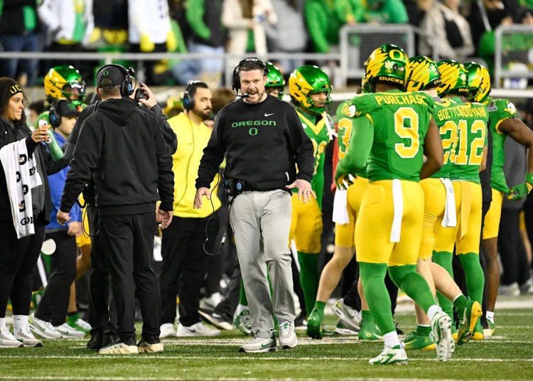 Oregon soccer roundtable for CFP sport vs. Texas Tech Pink Raiders Oregon soccer roundtable for CFP sport vs. Texas Tech Pink Raiders