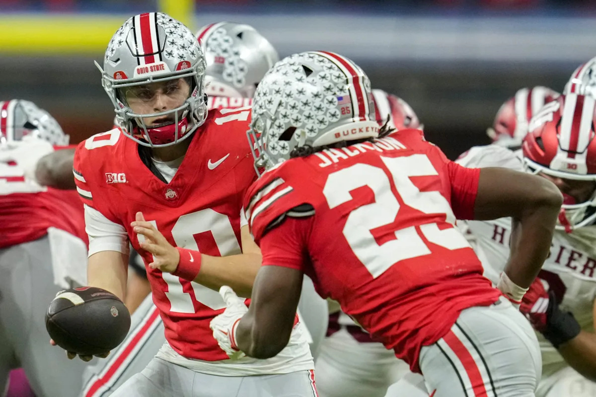 WATCH: Bo Jackson scores to chop Ohio State’s deficit to 14-7 WATCH: Bo Jackson scores to chop Ohio State’s deficit to 14-7
