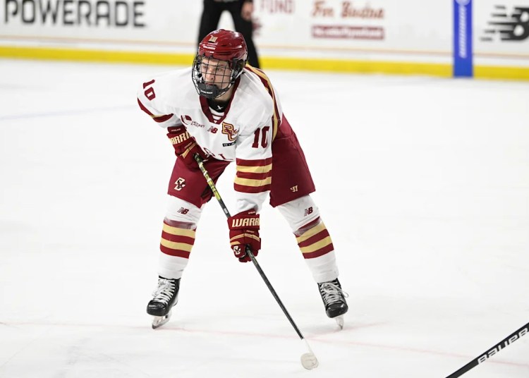 Boston Faculty Males’s Hockey Takes Down UMass 7-3 Boston Faculty Males’s Hockey Takes Down UMass 7-3