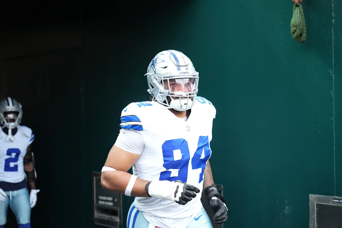 Cowboys gamers and employees meet in individual for first time since Marshawn Kneeland’s passing Cowboys gamers and employees meet in individual for first time since Marshawn Kneeland’s passing