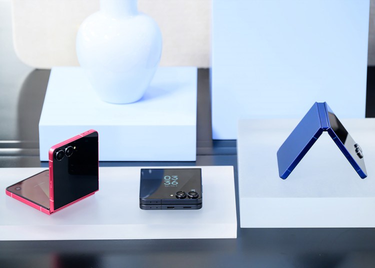 Apple is already enthusiastic about its second foldable iPhone, and it might be a clamshell Apple is already enthusiastic about its second foldable iPhone, and it might be a clamshell