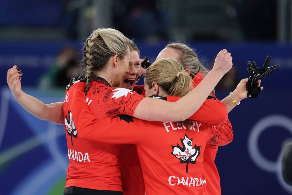 Canada fights off U.S. for Olympic girls’s curling bronze in high-quality showdown Canada fights off U.S. for Olympic girls’s curling bronze in high-quality showdown
