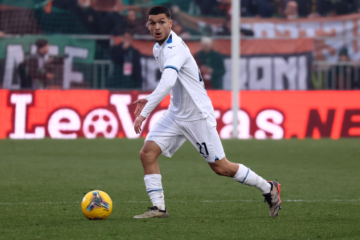 Lazio Midfielder Accepts an Supply From His Former Membership Lazio Midfielder Accepts an Supply From His Former Membership