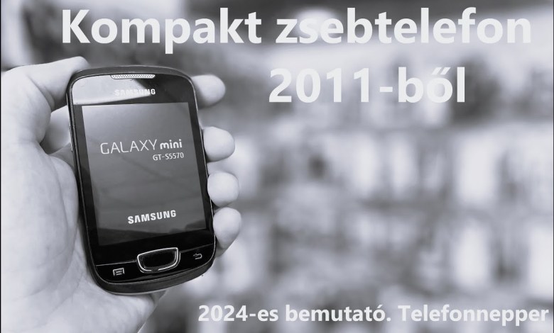 2011 compact phone. Samsung Galaxy Mini 2011 compact phone. Samsung Galaxy Mini