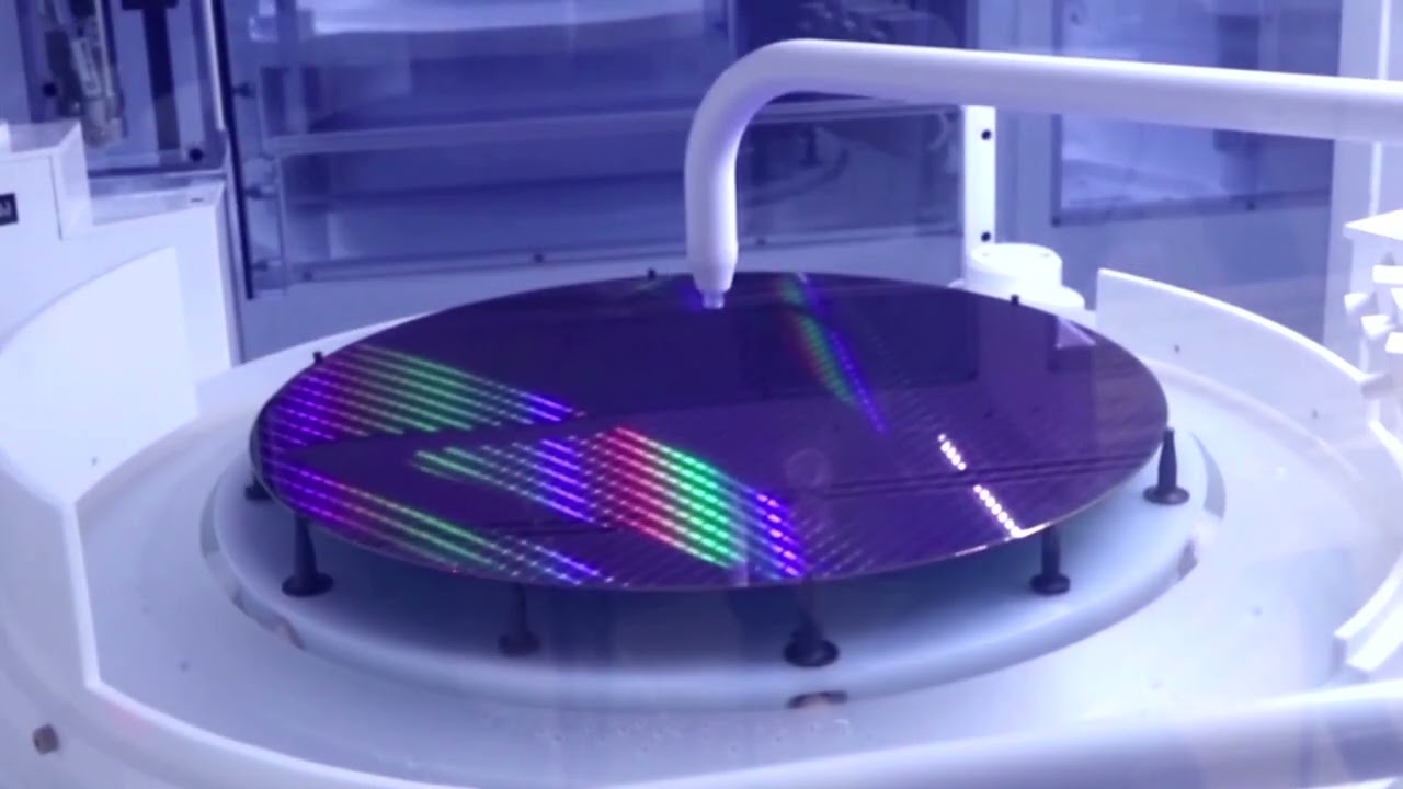 Chinese firms stockpile Samsung chips ahead of US Chinese firms stockpile Samsung chips ahead of US