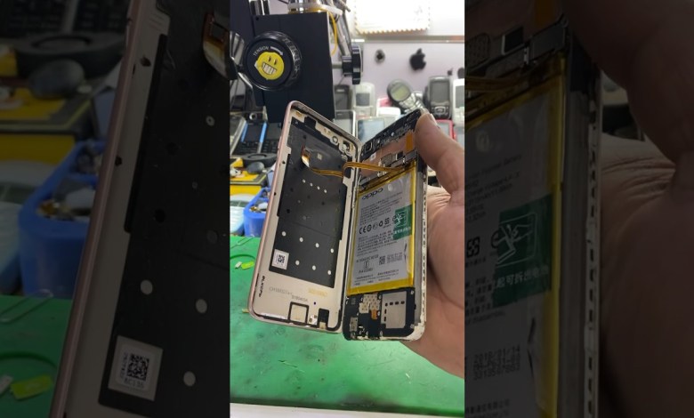 Remove Battery Cover Oppo F5 #mobile #smartphone Remove Battery Cover Oppo F5 #mobile #smartphone