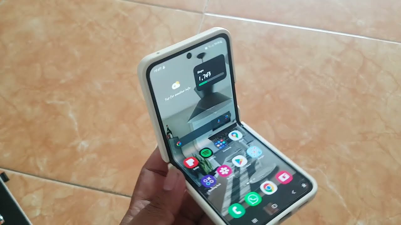 Samsung Galaxy Z Flip 5 How to Change Google Samsung Galaxy Z Flip 5 How to Change Google