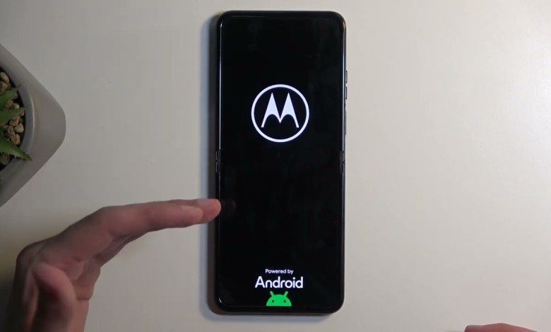 How to Hard Reset MOTOROLA Razr 50 Ultra via Recovery How to Hard Reset MOTOROLA Razr 50 Ultra via Recovery