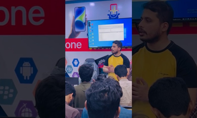 Software house | #shortsvideo #youtubeshorts Software house | #shortsvideo #youtubeshorts