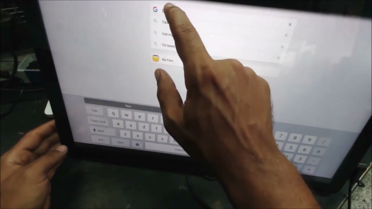 Samsung Galaxy view SM T670 free tablet with Samsung Galaxy view SM T670 free tablet with