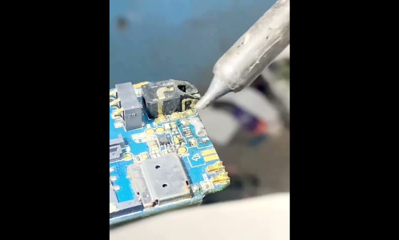 How to Replace Charging Jeck #iphone #frpbypass How to Replace Charging Jeck #iphone #frpbypass