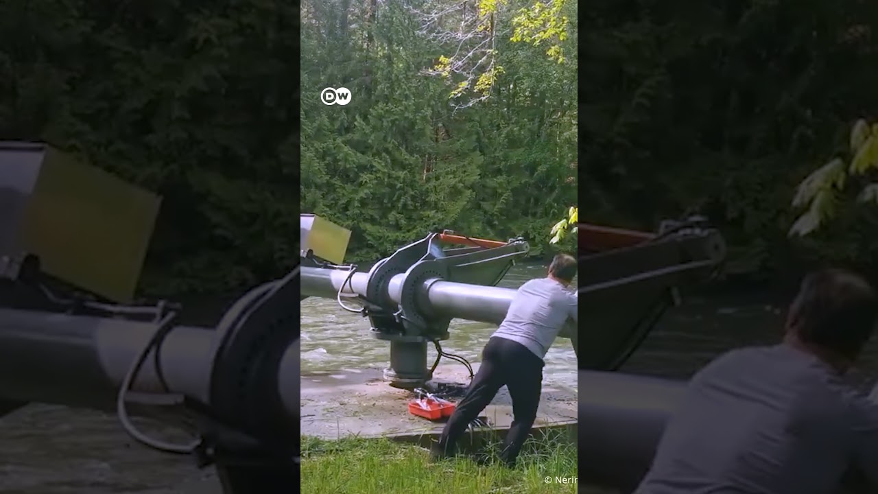 पानी की चक्की का कमाल [Producing electricity with a पानी की चक्की का कमाल [Producing electricity with a