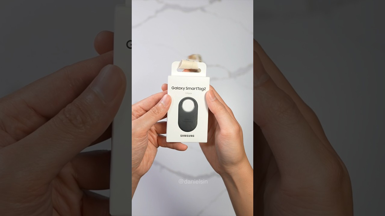 Samsung Galaxy Smart Tag 2 (Black) Unboxing & Samsung Galaxy Smart Tag 2 (Black) Unboxing &