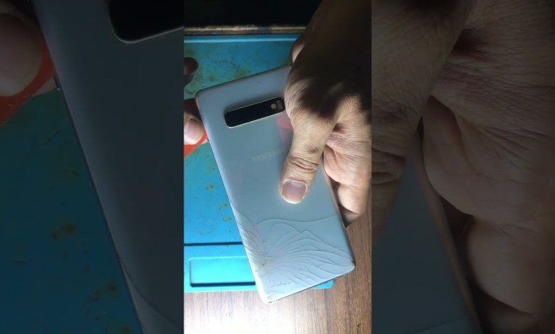 “Samsung Galaxy S10 Plus 5G Back Glass Exposed – “Samsung Galaxy S10 Plus 5G Back Glass Exposed –