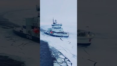 This is how ice is removed from the sea This is how ice is removed from the sea
