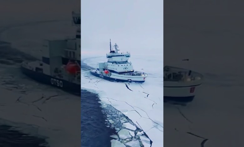 This is how ice is removed from the sea This is how ice is removed from the sea