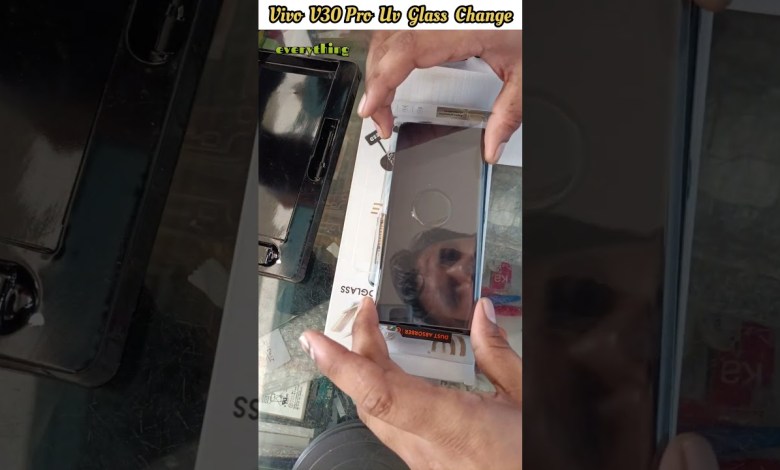 Vivo V30 UV Tempered glass Installation#shorts/Vivo V30 Vivo V30 UV Tempered glass Installation#shorts/Vivo V30