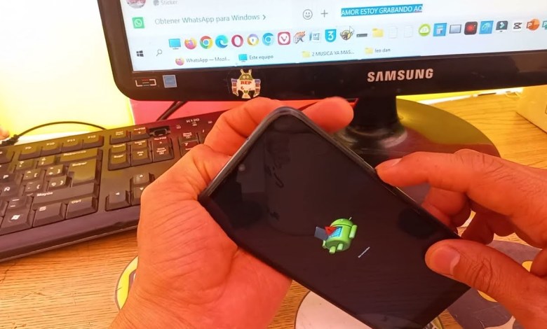 How to erase a Cricket V350C phone hard reset How to erase a Cricket V350C phone hard reset