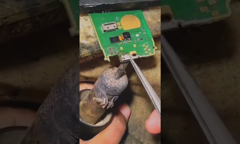 How to the change Nokia mobile phone jack change port How to the change Nokia mobile phone jack change port