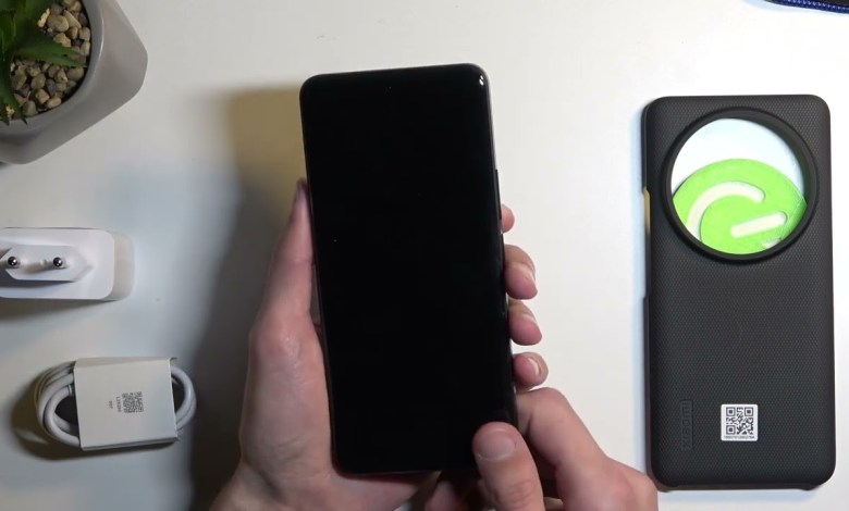 Xiaomi 14 Ultra Unboxing and First Look – What’s Inside Xiaomi 14 Ultra Unboxing and First Look – What’s Inside