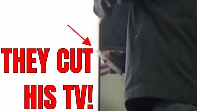 Samsung purposely knives customer’s TV to weasel Samsung purposely knives customer’s TV to weasel