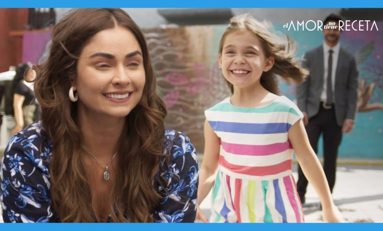 Paz finally hugs her daughter María | love does not Paz finally hugs her daughter María | love does not