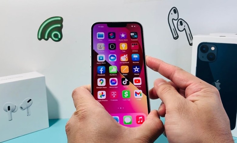 iPhone 13: How to Force Restart / Reset iPhone 13: How to Force Restart / Reset