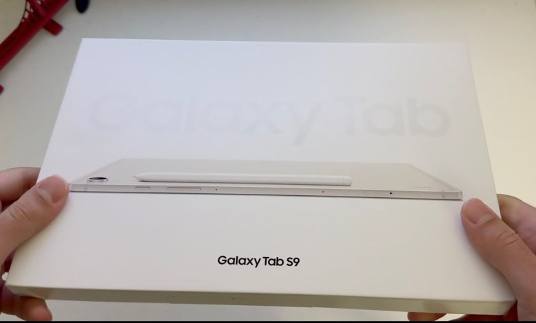 Samsung Galaxy Tab S9 Unboxing, First boot-up and Samsung Galaxy Tab S9 Unboxing, First boot-up and