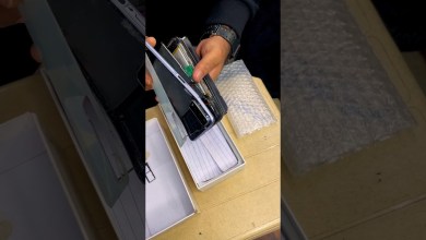 phone k price me display bhi aata hai.. aap k pesa phone k price me display bhi aata hai.. aap k pesa